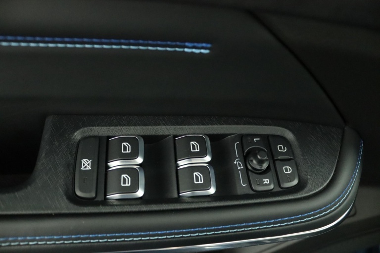 Lynk & Co 01 - 1.5 29