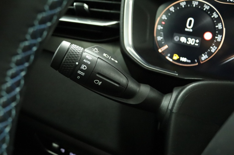 Lynk & Co 01 - 1.5 31