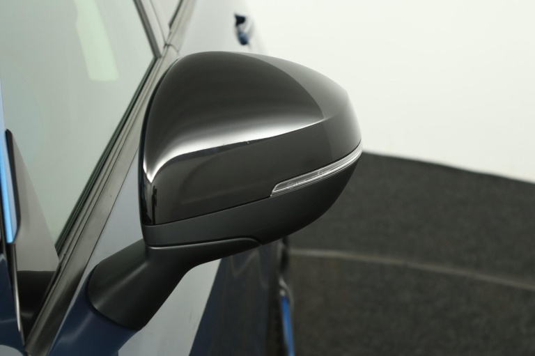 Lynk & Co 01 - 1.5 38