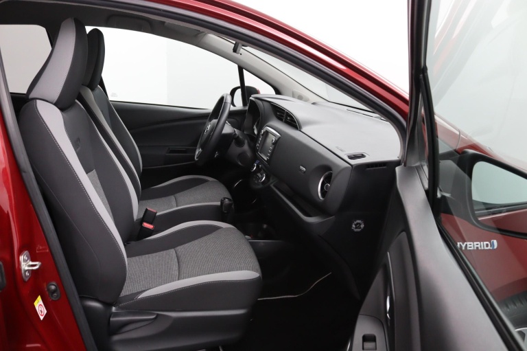 Toyota Yaris - 1.5 Hybrid Y20 Limited 11