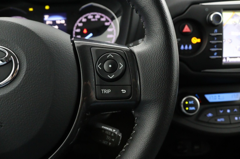 Toyota Yaris - 1.5 Hybrid Y20 Limited 19