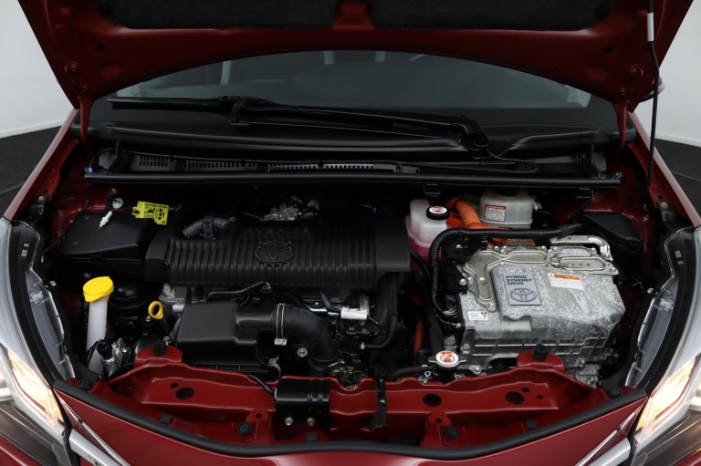 Toyota Yaris - 1.5 Hybrid Y20 Limited 33