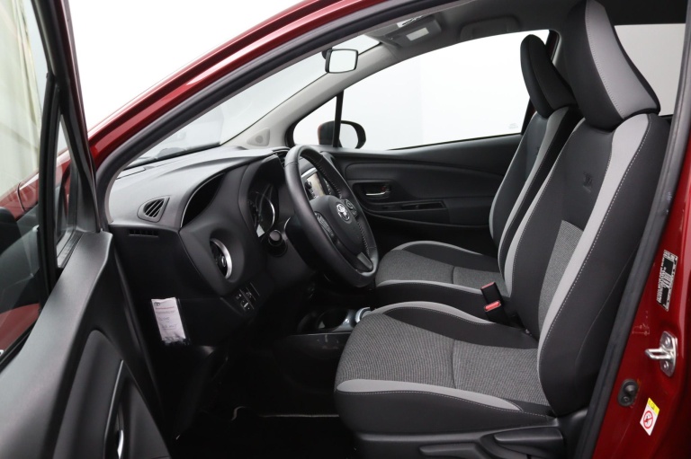 Toyota Yaris - 1.5 Hybrid Y20 Limited 9