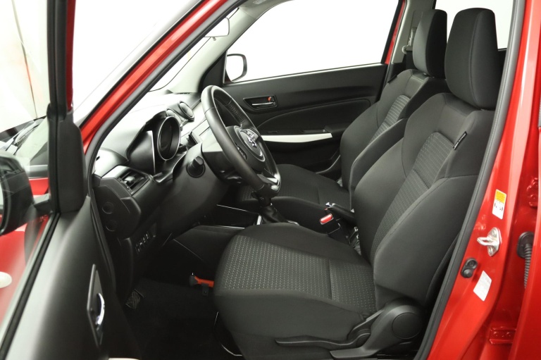 Suzuki Swift - 1.2 Select Smart Hybrid 17