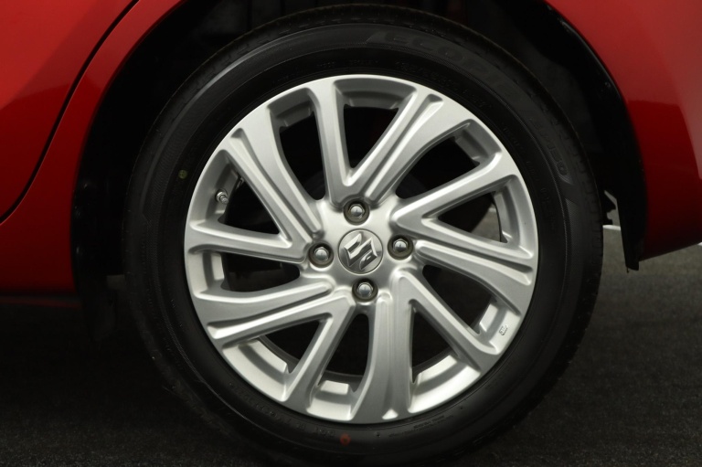 Suzuki Swift - 1.2 Select Smart Hybrid 38