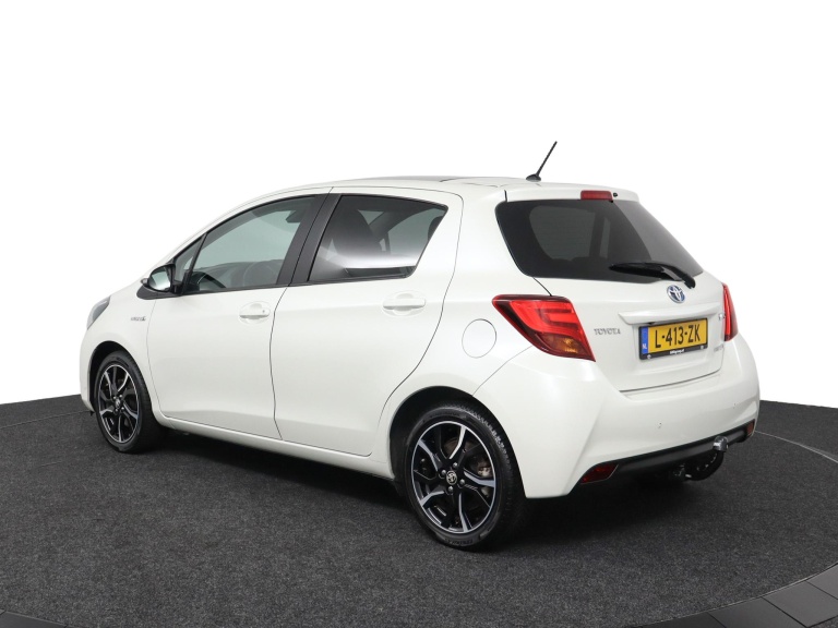 Toyota Yaris - 1.5 Hybrid Volcano Edition 12