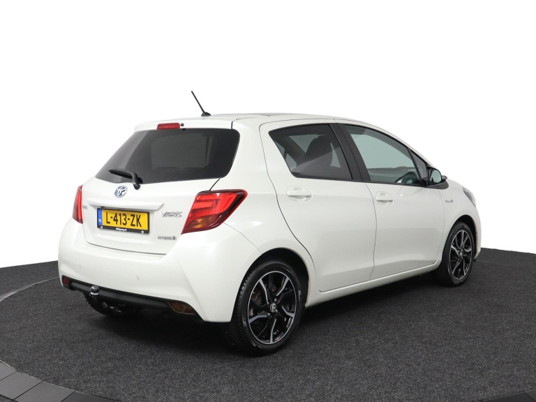 Toyota Yaris - 1.5 Hybrid Volcano Edition 2