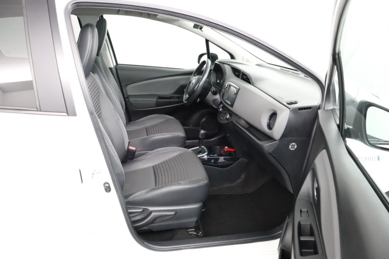 Toyota Yaris - 1.5 Hybrid Volcano Edition 22