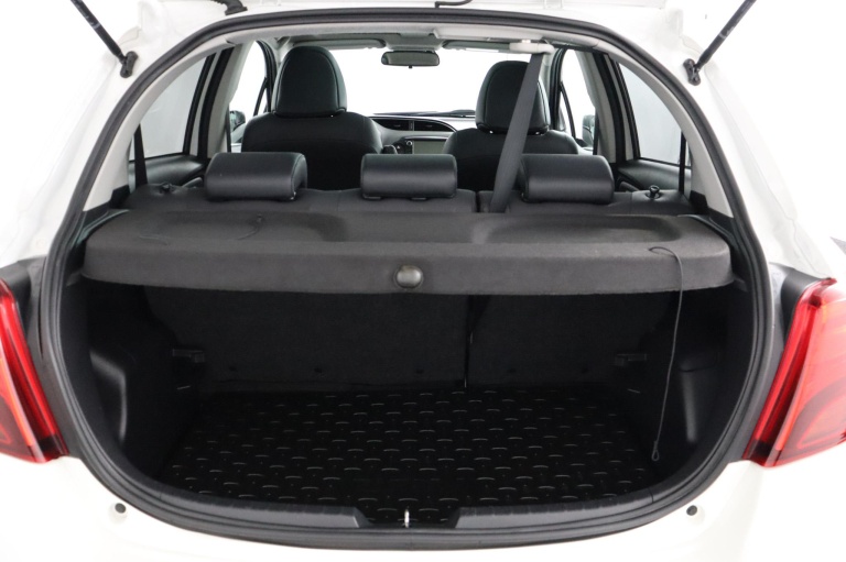 Toyota Yaris - 1.5 Hybrid Volcano Edition 23