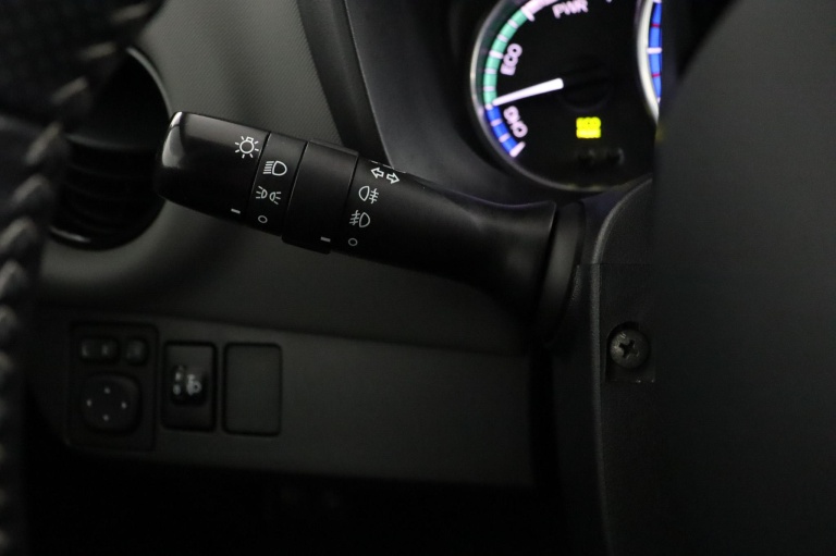Toyota Yaris - 1.5 Hybrid Volcano Edition 30