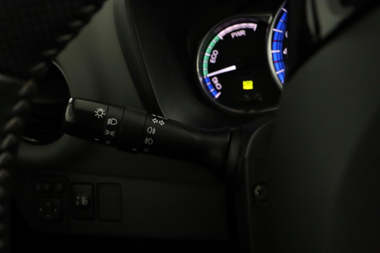Toyota Yaris - 1.5 Hybrid Volcano Edition 40