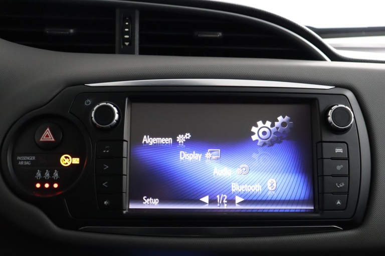 Toyota Yaris - 1.5 Hybrid Volcano Edition 43