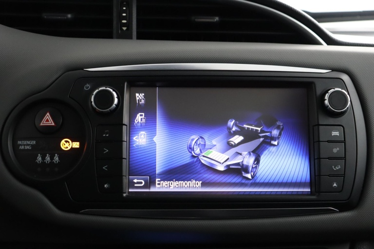 Toyota Yaris - 1.5 Hybrid Volcano Edition 46