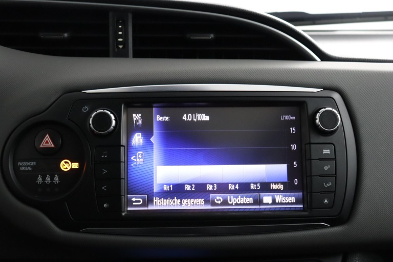 Toyota Yaris - 1.5 Hybrid Volcano Edition 47