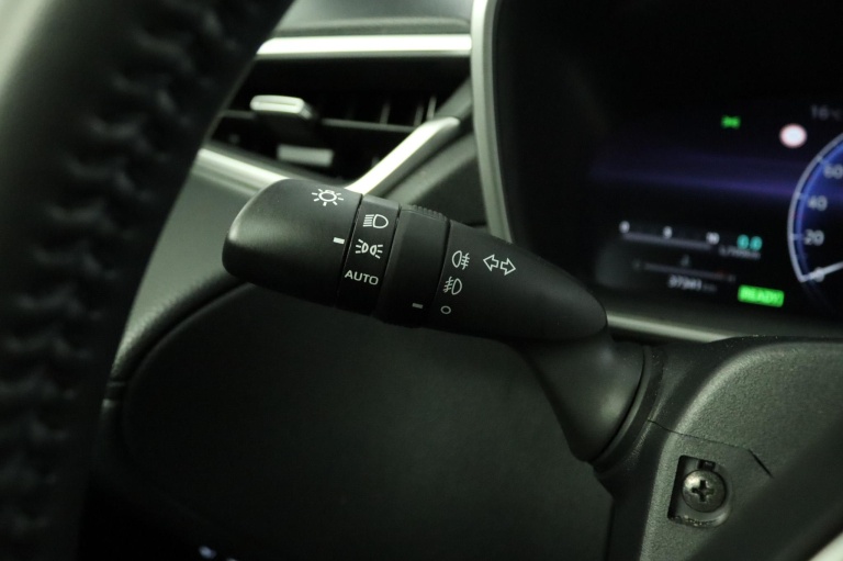Toyota Corolla Cross - Hybrid 140 Dynamic 31