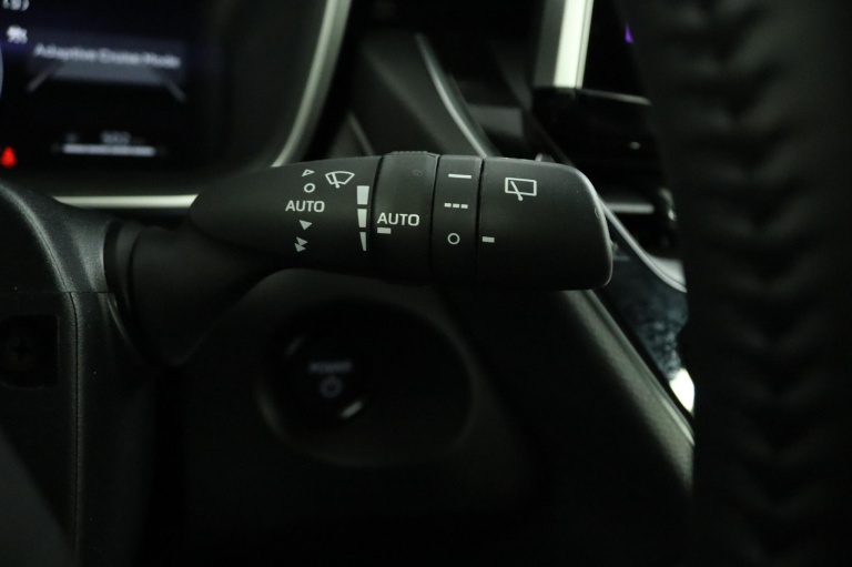 Toyota Corolla Cross - Hybrid 140 Dynamic 32