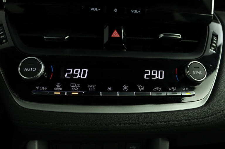 Toyota Corolla Cross - Hybrid 140 Dynamic 7
