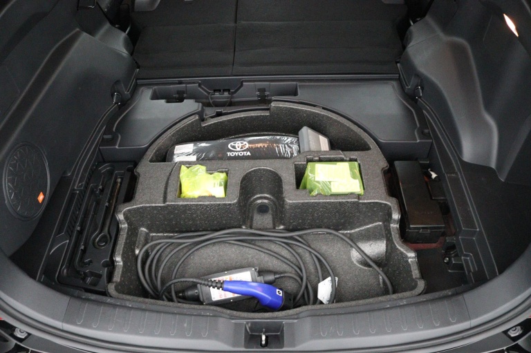 Toyota RAV4 - 2.5 Plug-in Hybrid AWD Bi-Tone Plus 35
