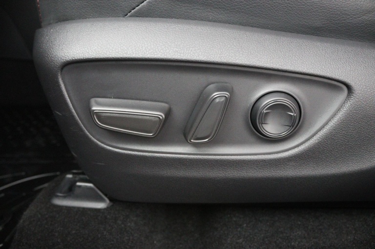 Toyota RAV4 - 2.5 Plug-in Hybrid AWD Bi-Tone Plus 41