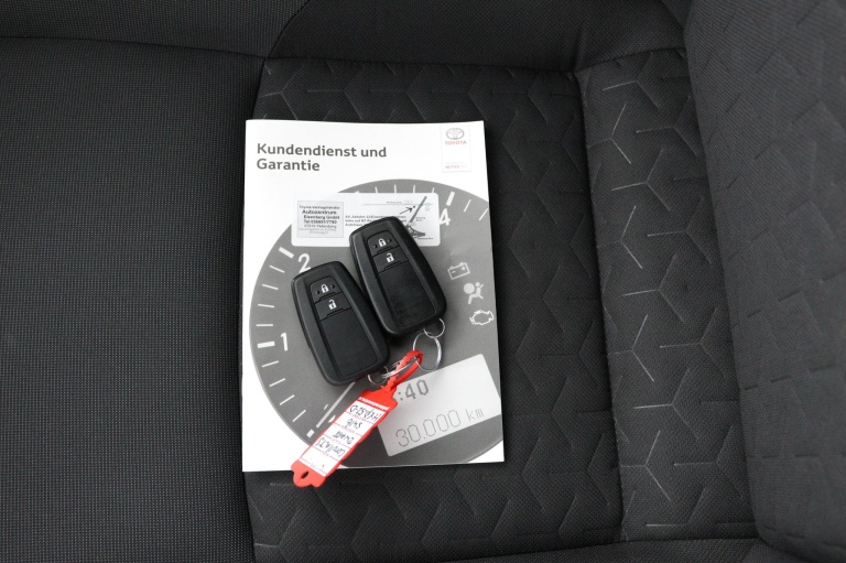 Toyota Corolla Touring Sports - 2.0 Hybrid Trek 11
