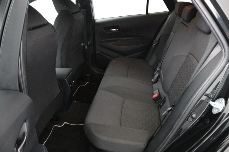 Toyota Corolla Touring Sports - 2.0 Hybrid Trek 18