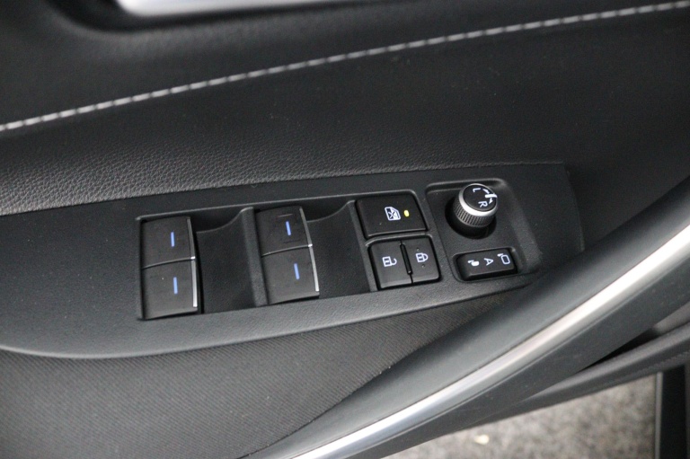 Toyota Corolla Touring Sports - 2.0 Hybrid Trek 29