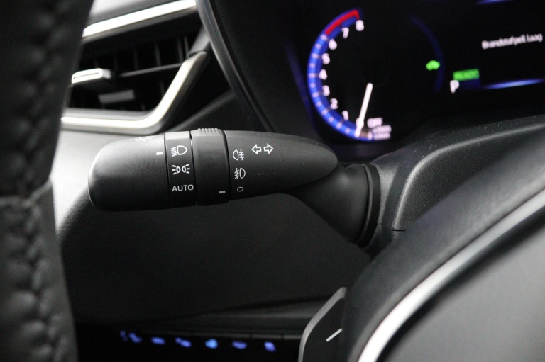 Toyota Corolla Touring Sports - 2.0 Hybrid Trek 31