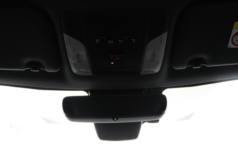 Toyota Corolla Touring Sports - 2.0 Hybrid Trek 33