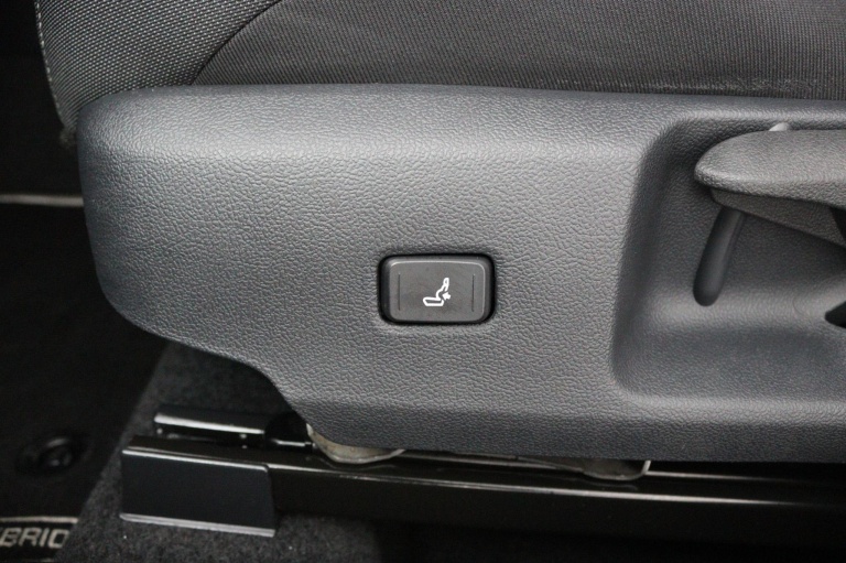 Toyota Corolla Touring Sports - 2.0 Hybrid Trek 38