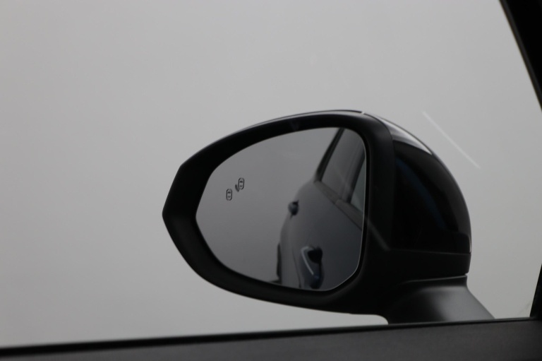 Lynk & Co 01 - 1.5 42