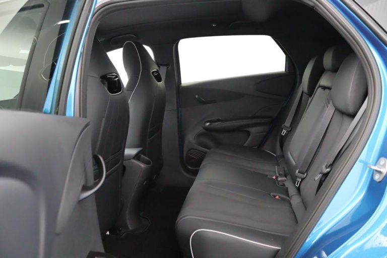 BYD DOLPHIN - Design 60.4 kWh 18