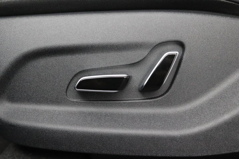 BYD DOLPHIN - Design 60.4 kWh 27