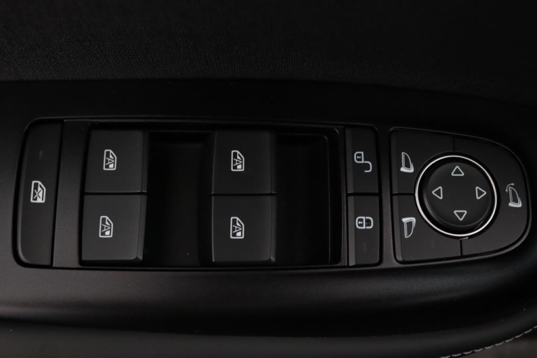 BYD DOLPHIN - Design 60.4 kWh 28