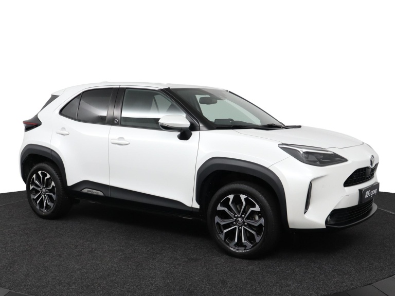 Toyota Yaris Cross - 1.5 Hybrid Dynamic Limited 12
