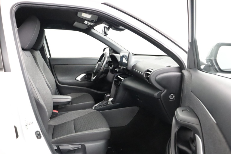 Toyota Yaris Cross - 1.5 Hybrid Dynamic Limited 17
