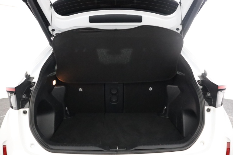 Toyota Yaris Cross - 1.5 Hybrid Dynamic Limited 18