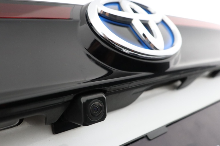 Toyota Yaris Cross - 1.5 Hybrid Dynamic Limited 32