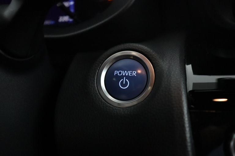 Toyota Yaris Cross - 1.5 Hybrid Dynamic Limited 35