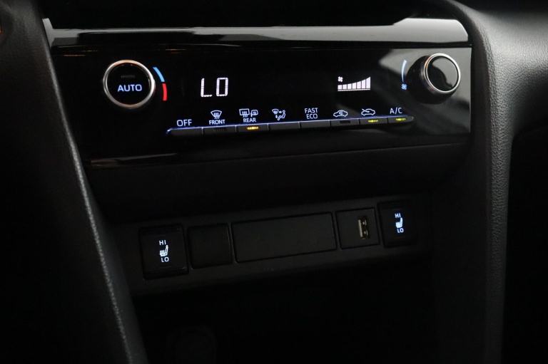 Toyota Yaris Cross - 1.5 Hybrid Dynamic Limited 6