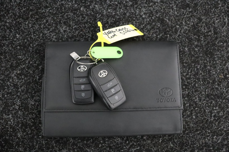 Toyota Yaris Cross - 1.5 Hybrid Dynamic Limited 9