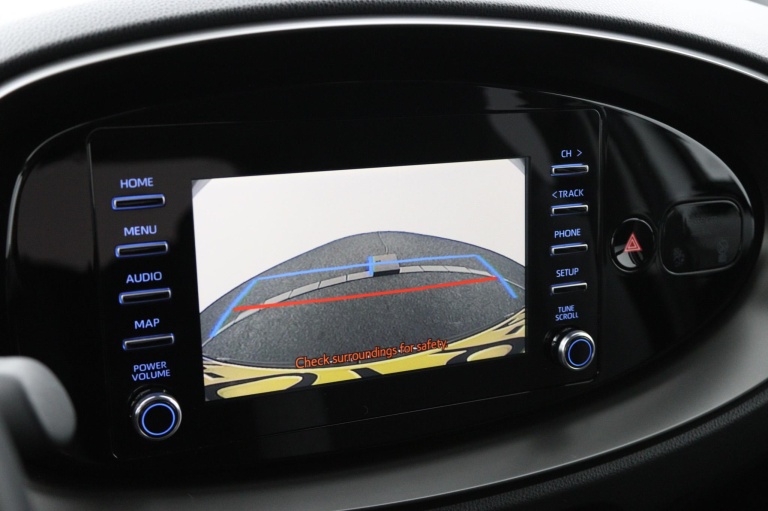 Toyota Aygo X - 1.0 VVT-i S-CVT first 10