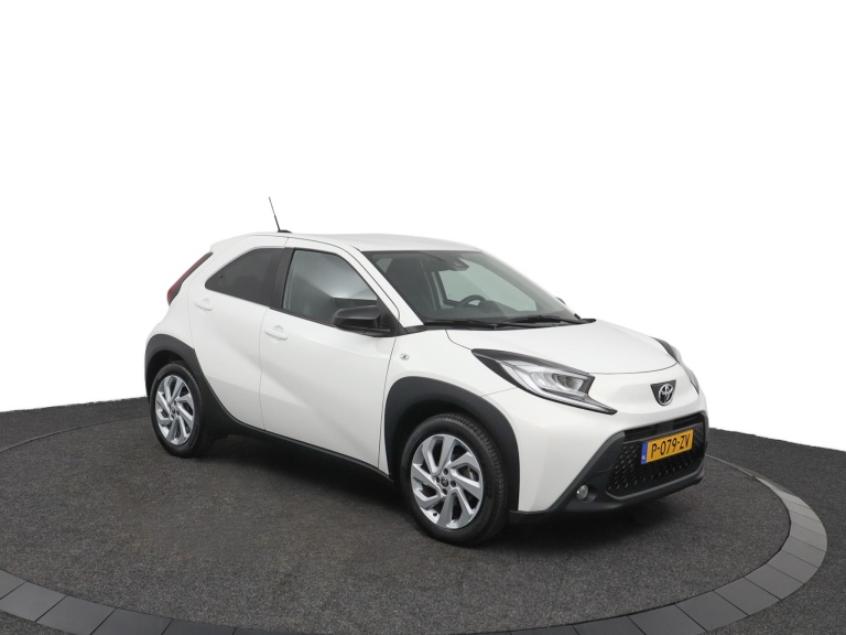 Toyota Aygo X - 1.0 VVT-i S-CVT first 14