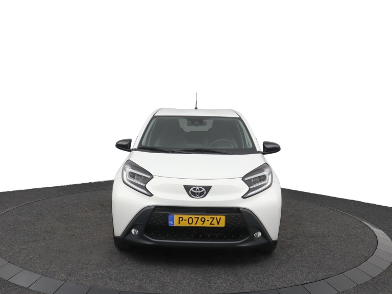 Toyota Aygo X - 1.0 VVT-i S-CVT first 16