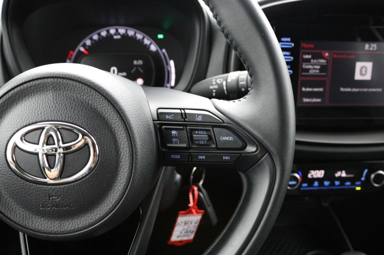Toyota Aygo X - 1.0 VVT-i S-CVT first 21