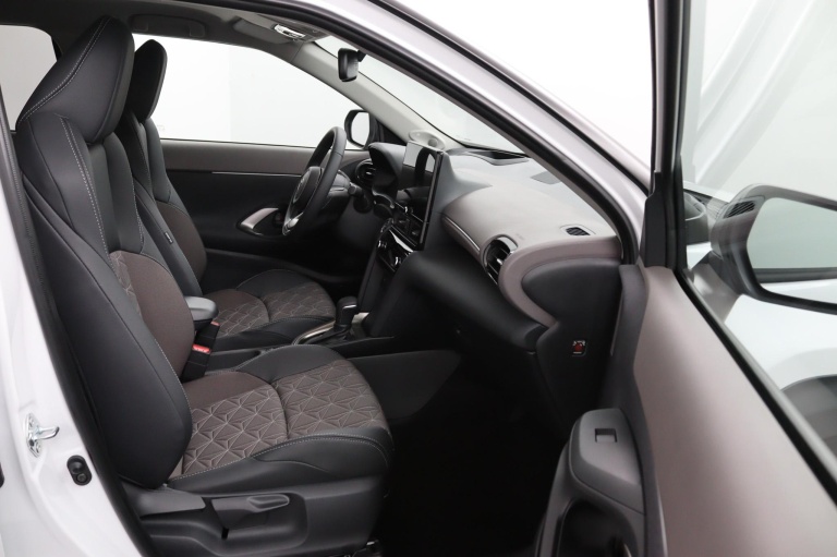 Toyota Yaris Cross - 1.5 Hybrid 130 Executive 11