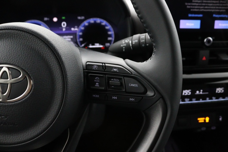 Toyota Yaris Cross - 1.5 Hybrid 130 Executive 18