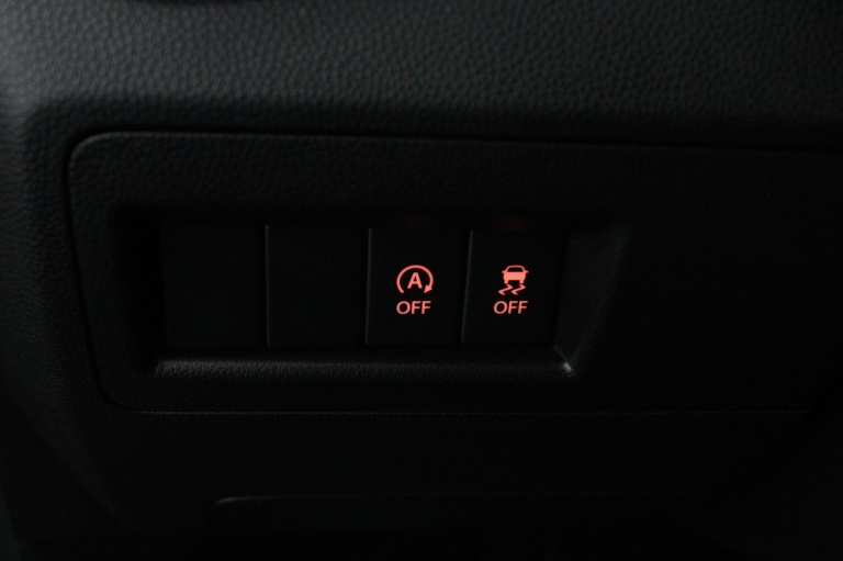 Suzuki Ignis - 1.2 Smart Hybrid Style 33