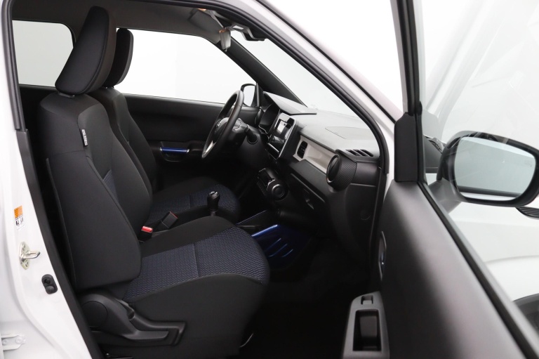Suzuki Ignis - 1.2 Smart Hybrid Style 11