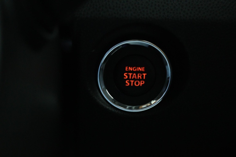 Suzuki Ignis - 1.2 Smart Hybrid Style 20