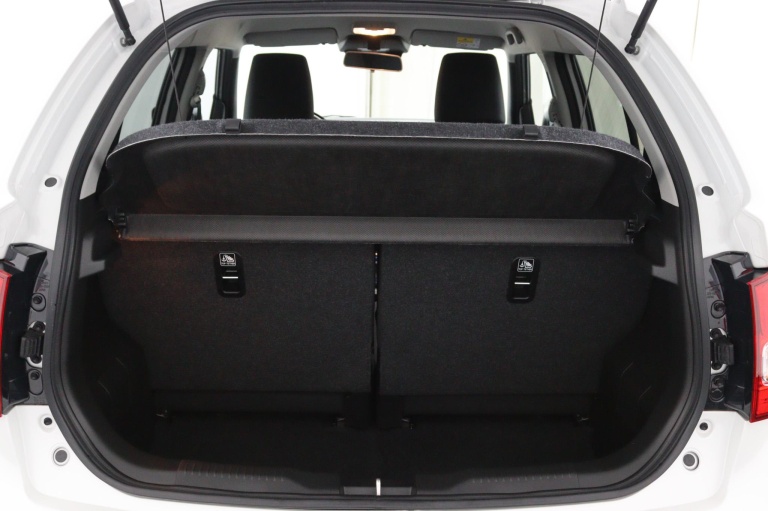 Suzuki Ignis - 1.2 Smart Hybrid Style 28
